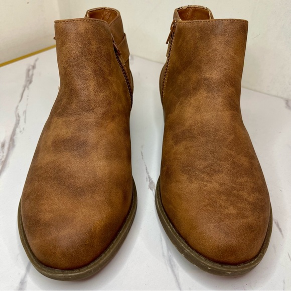 Lane Bryant Brown DreamCloudRugged Side-Buckle Ankle Bootie Sz 10.5 Wide Width - Picture 3 of 9